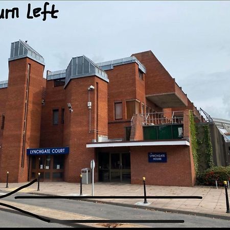 Double Room Best Location Near Shopping Center & Free Parking コヴェントリー エクステリア 写真